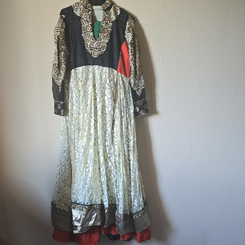 Embroidered Black & Cream Long Sleeve Maxi Dress